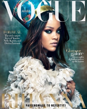 Современная Нефертити: Рианна предстала в ярком образе на обложке Vogue (Фото)