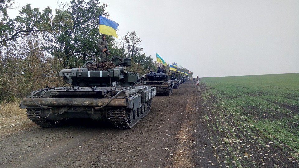 Украина отвела танки по всем направлениям (ФОТО, ВИДЕО)