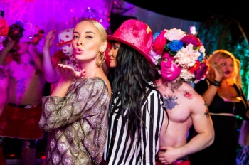Ассия Ахат отметила день рождения с Ириной Билык на закрытой вечеринке (Фото)