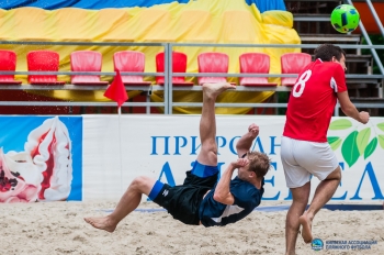Виталий Рева дебютировал в пляжном футболе