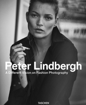 Кейт Мосс украсила обложку книги фотографа-легенды Питера Линдберга (Фото)