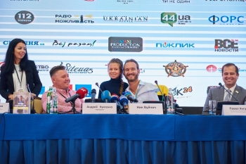 Ник Вуйчич встретился с героями АТО поддержал проект "Переможці" (фото)