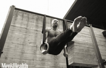 Мужественный и сексуальный: Джейсон Стэтхэм украсил обложку Men's Health (Фото)