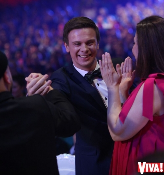 Дмитрий Комаров посвятил поклонникам свою награду Viva Самые красивые 2017: Это ваша победа (Фото)