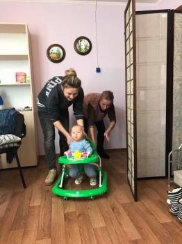 Поздравление от крестной: Татьяна Литвинова трогательно поздравила крохотную дочь победительницы МастерШефа 3 (фото)
