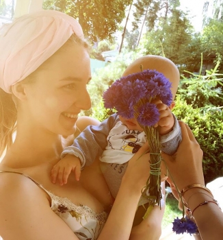 Ксения Собчак растрогала нежным фото с супругом и сыном (Фото)
