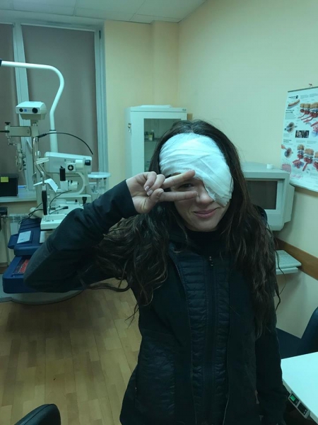 Руслана перенесла серьезную операцию на глазу и вышла на сцену с открытой раной