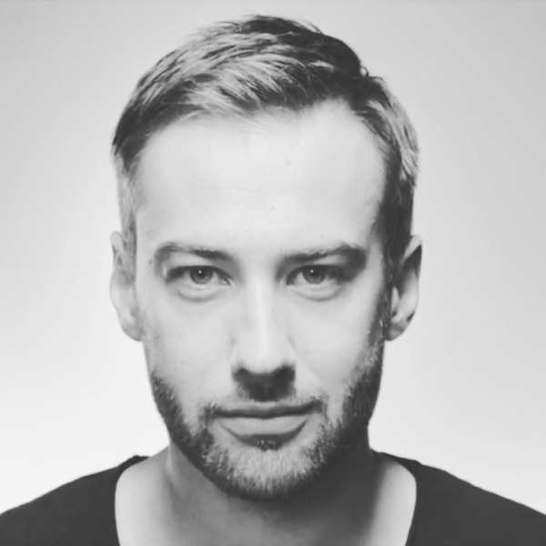 Дмитрий Шепелев резко ответил на обвинения отца Жанны Фриске и пользователей сети: "Всех вас мне очень жаль"