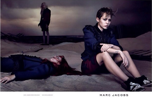 Фотограф раскритиковала модные бренды за изображение мертвых женщин 