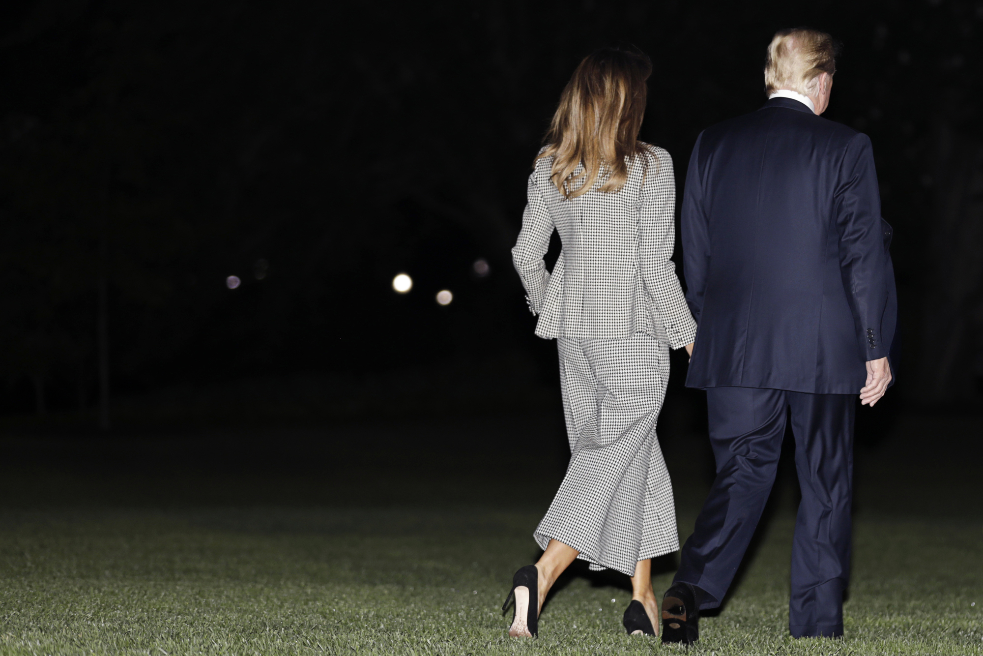 Впервые? Мелания Трамп повторила собственный наряд