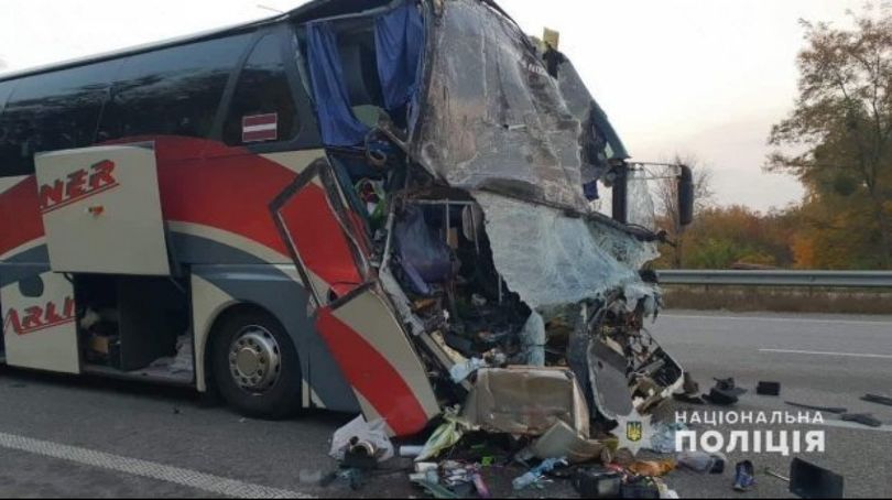 Авария с артистами Дизель шоу: водителя автобуса взяли под домашний арест