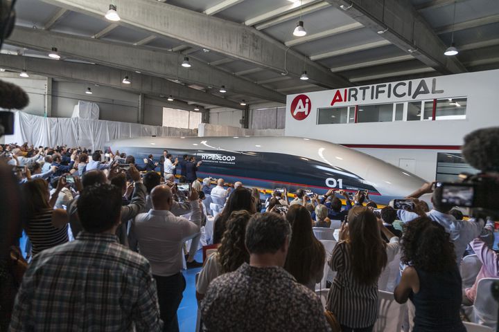HyperloopTT презентовала свою первую пассажирскую капсулу 