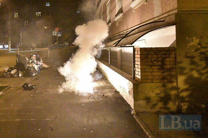 Опубликовано видео разгрома офиса Медведчука в Киеве