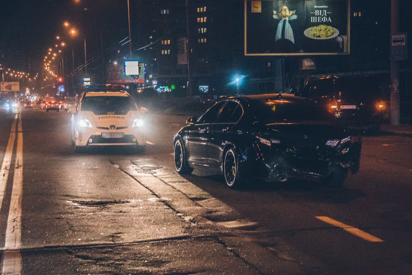 В Киеве нетрезвый водитель устроил тройное ДТП, есть пострадавший