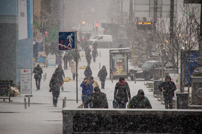 Какие последствия первого снегопада в Киеве и продолжится ли он