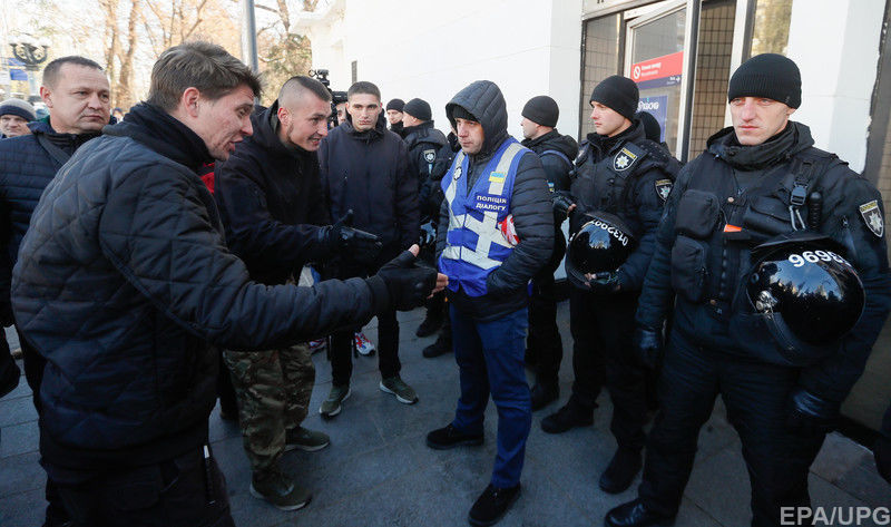 В МИД прокомментировали нападение на канадского фотографа в Киеве 