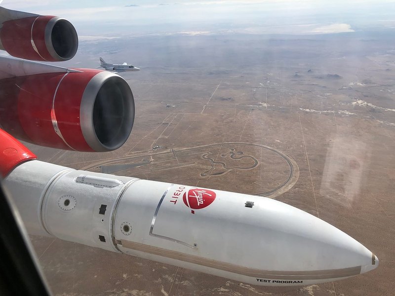 Virgin Orbit провела первый полет Boeing 747 с прикрепленной ракетой 