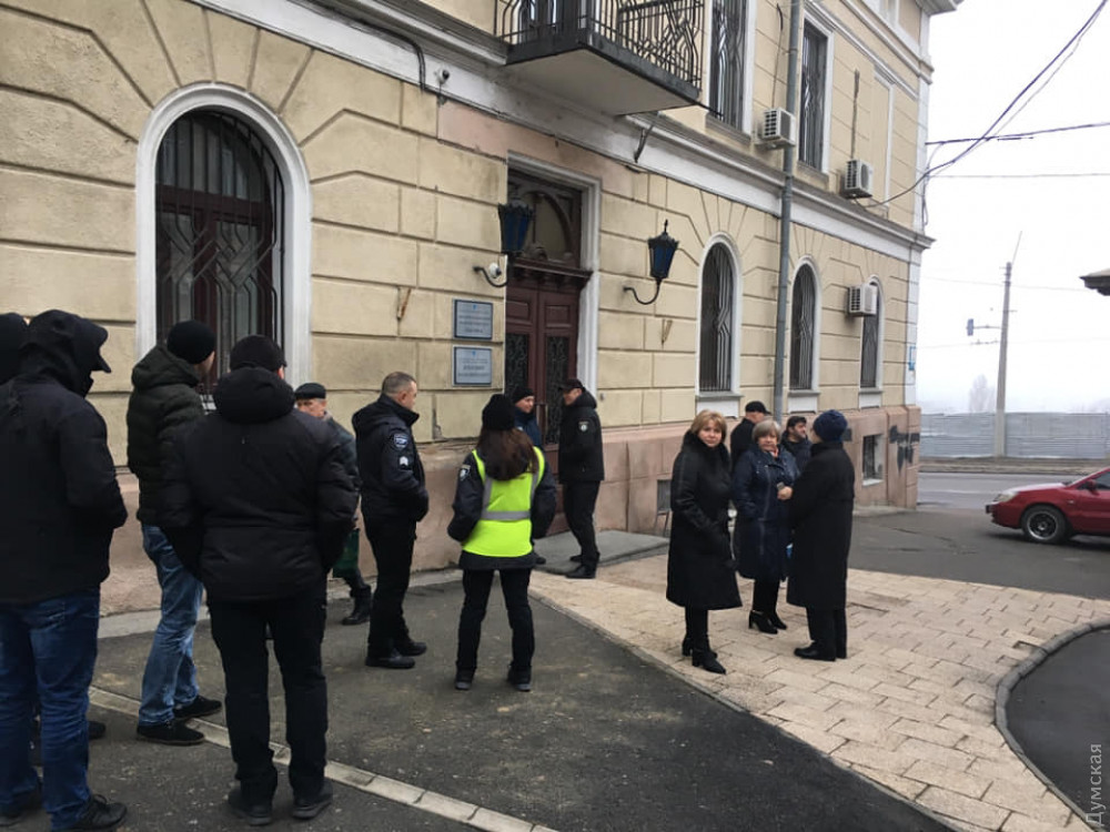 В Одессе сторонники экс-ректора захватили медуниверситет – Минздрав
