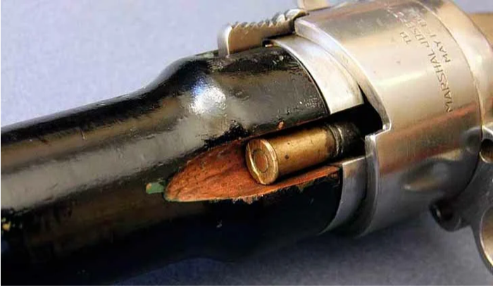 Подарок для вождя: кинжал-пистолет американских евреев-рабочих для Иосифа Сталина