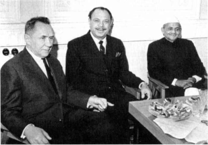 Блестящий успех советской дипломатии: Почему никто, кроме СССР, не смог примирить Индию и Пакистан