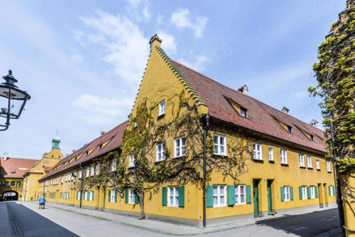 Фуггерай - уникальный район в Германии, где можно жить за 1 евро в год