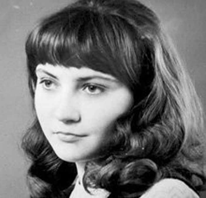 Выстраданная свобода Лилии Макеевой: Как сложилась жизнь секретарши Оли из фильма «Чародеи»