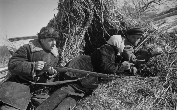 Эмоциональные фотографии о людях и событиях времён Великой Отечественной войны 
