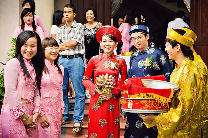 Фиктивная свадьба: Зачем вьетнамские девушки инсценируют собственное замужество