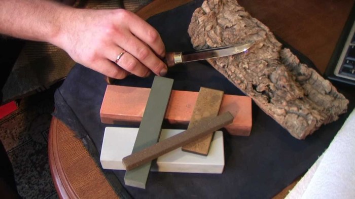 Как выбрать идеальный нож для похода и на какой стали для клинка остановить выбор