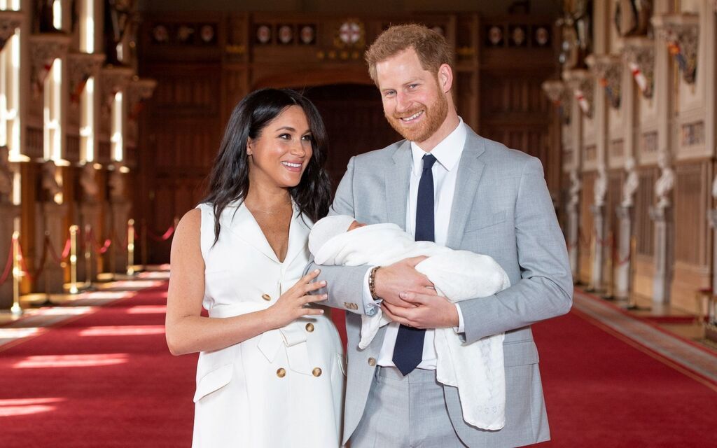  Королевские традиции: каких правил должны придерживаться Гарри и Меган после рождения сына