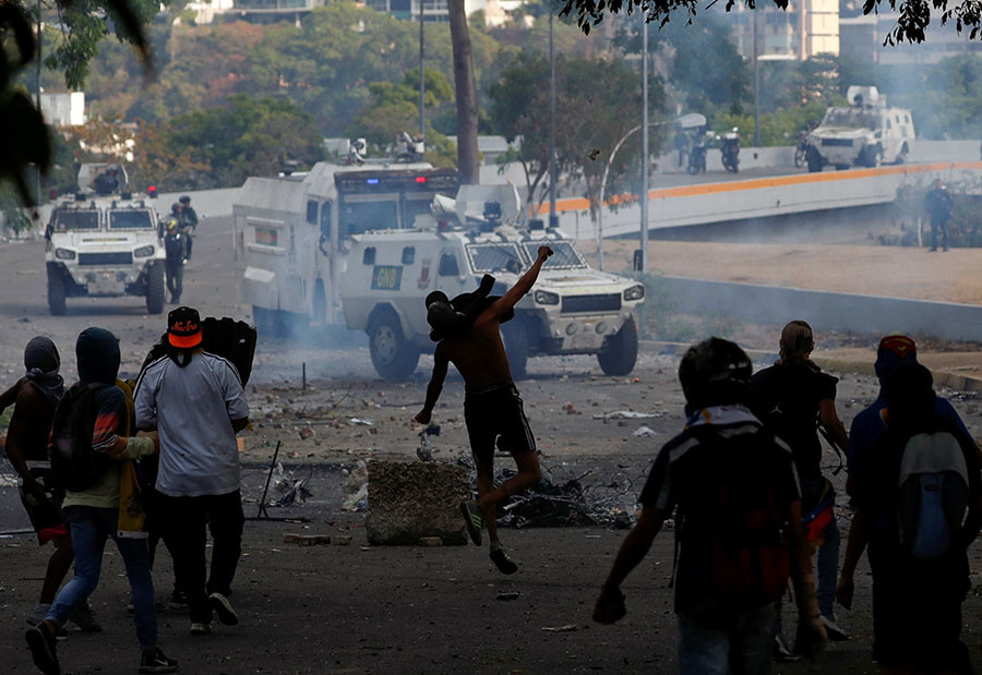 «Барьер для неправомерных действий»: как создание группы против интервенции в Венесуэлу может повлиять на планы США