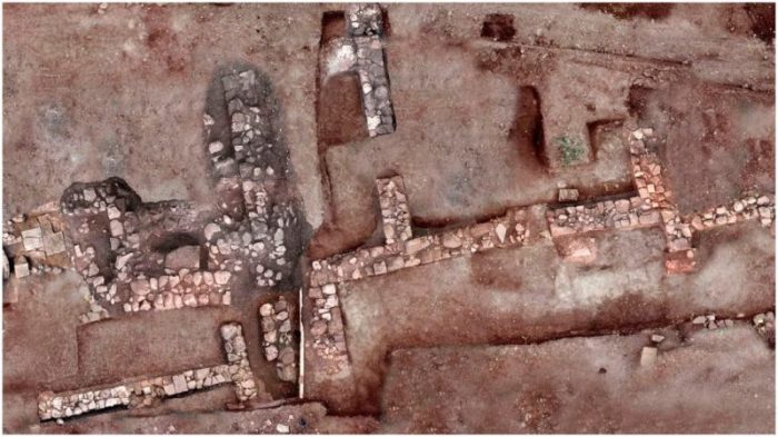 Что нашли археологи на раскопках древнего города троянцев, который недавно считался мифом