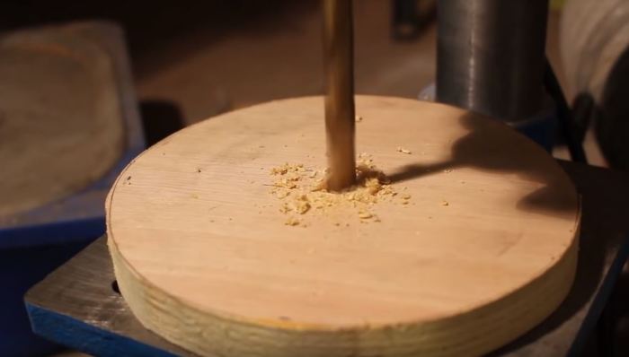 Как при помощи деревянного диска легко наточить ножи