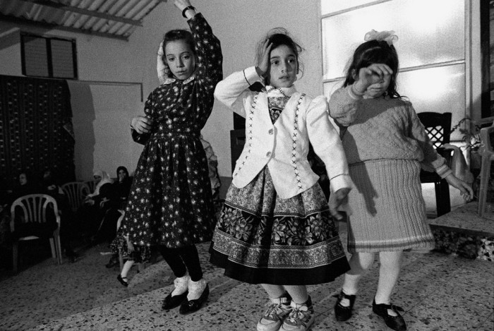 Каким был мир в 1990-х: Атмосферные снимки греческого фотографа, который объехал полсвета