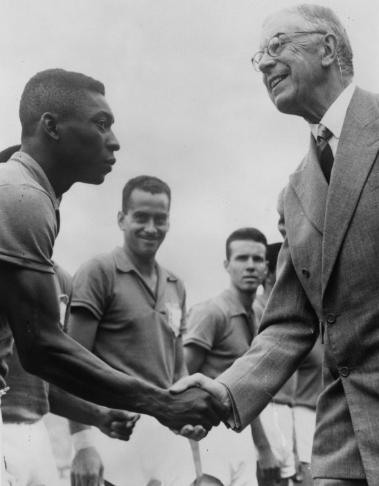Малоизвестные фотографии «короля футбола» XX века легендарного Пеле
