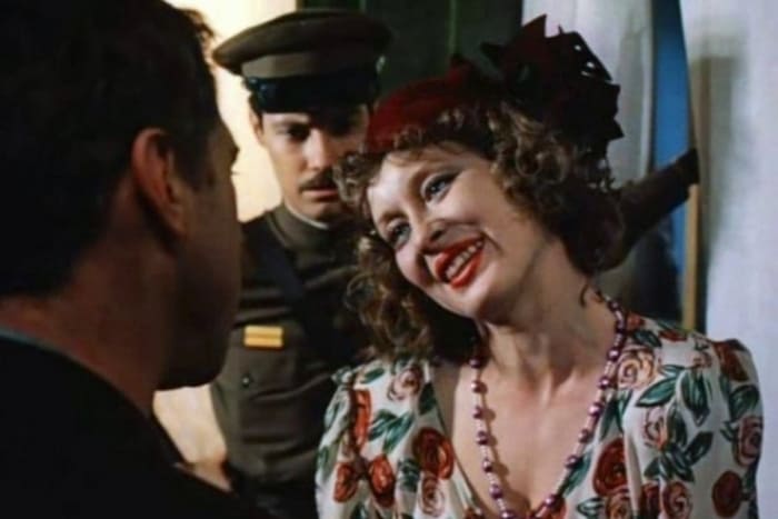 3 советские актрисы, сыгравшие в кино женщин легкого поведения: оправданный риск или испорченная репутация?