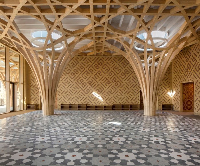 Исламская архитектура с британским акцентом: Секреты центральной мечети в Кембридже