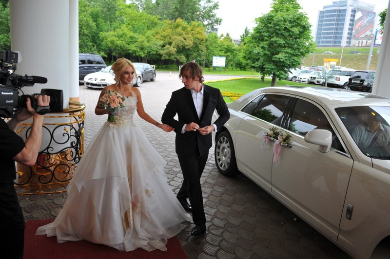 Лера Кудрявцева и Игорь Макаров отмечают шесть лет со дня свадьбы
