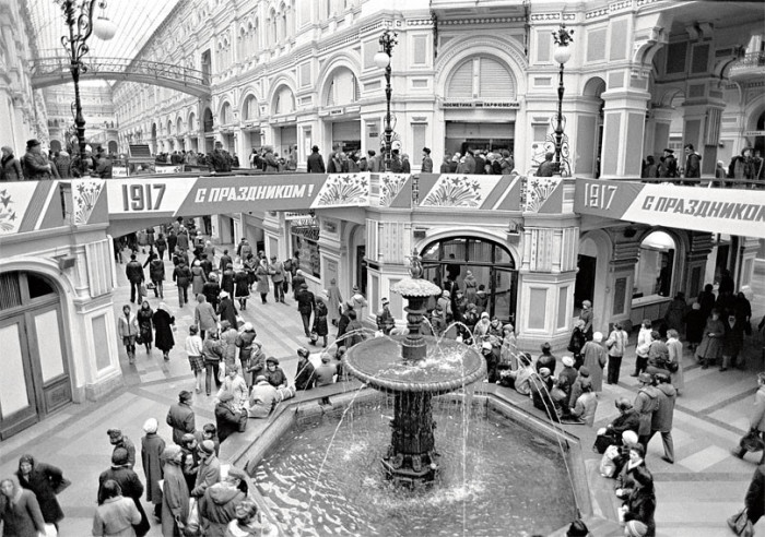 Малоизвестные факты о московском ГУМе: Как ветхие лавчонки превратились в крупнейший в Европе магазин