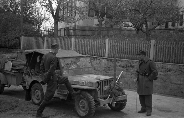 Ретро фотографии из «образцового» нацистского лагеря времён Второй мировой войны