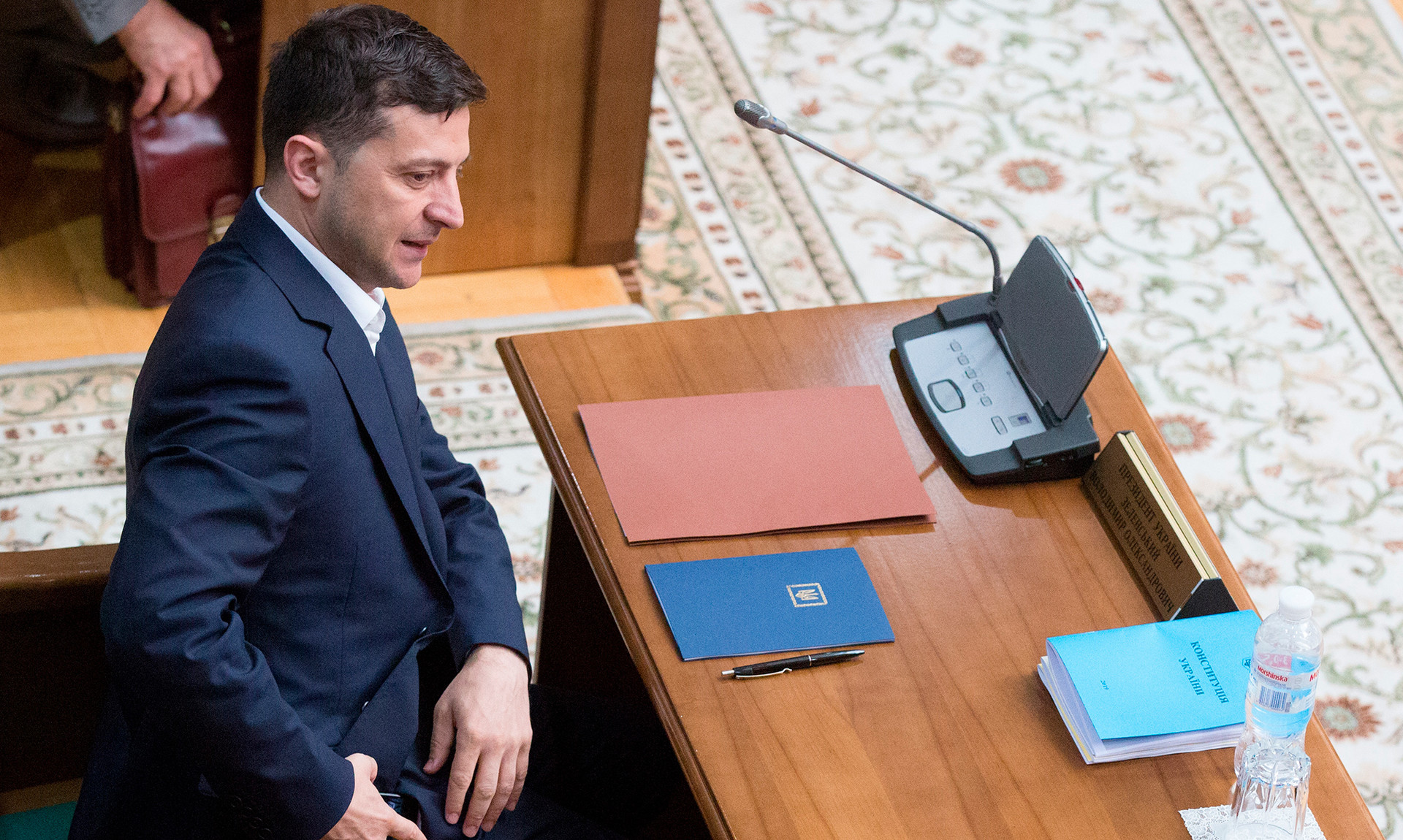 «Цель — поставить под контроль»: почему Владимир Зеленский намерен реформировать судебную систему Украины