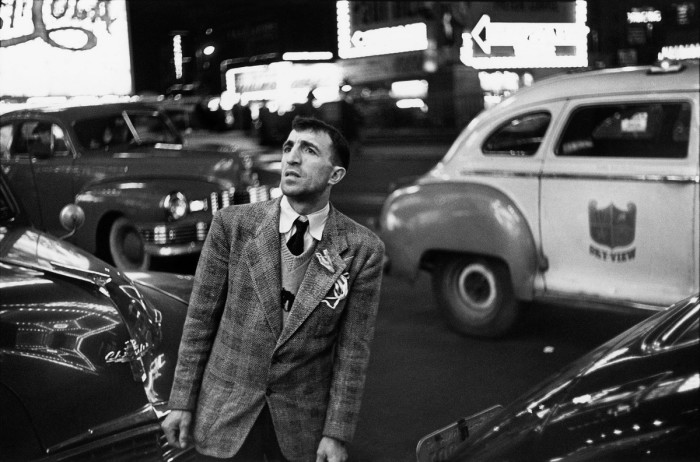 Жизнь американцев в середине XX века: Жители Нью-Йорка на фотографиях Луи Фаурера