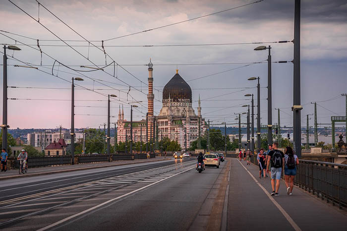 Табачная мечеть в Дрездене — здание, которое является не тем, чем кажется