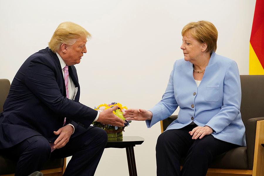 «Услуга господину Трампу»: почему преемницу Меркель критикуют за планы увеличения военных расходов