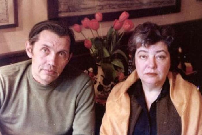 40 лет верности Роберта Рождественского: Почему супруга поэта называла их брак и счастьем, и горем одновременно