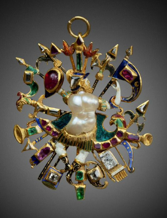 Как выглядели жемчужные украшения эпохи Возрождения, которые обожала британская королева Елизавета I