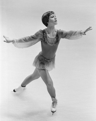 Одиночка на льду и в жизни: все о Кире Ивановой — советской фигуристке с блестящими перспективами, но ужасающе трагической судьбой