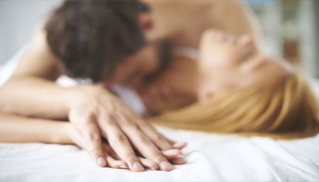 Первый секс: 28 советов для девушек, парней и их родителей