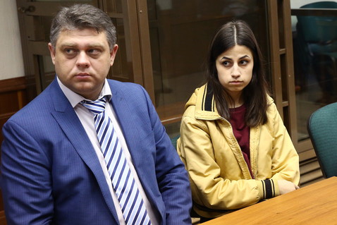 Сестер Хачатурян признали жертвами в деле об убийстве их отца