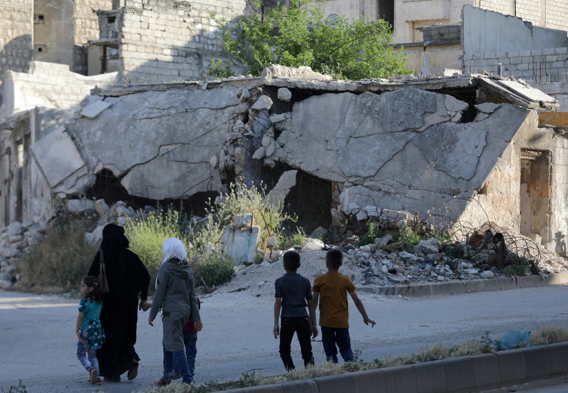 «Сместить законное правительство»: как Запад оказывает санкционное давление на Сирию